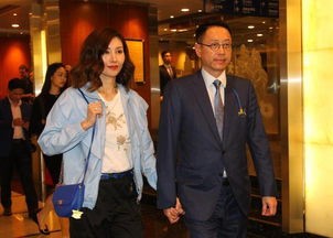 李嘉欣根本就是何超琼天涯 何超琼许晋亨离婚：9年婚姻的无奈