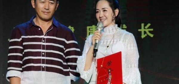 王志飞近照，二婚娶小15岁张定涵，儿子王也因张歆艺传父子不和