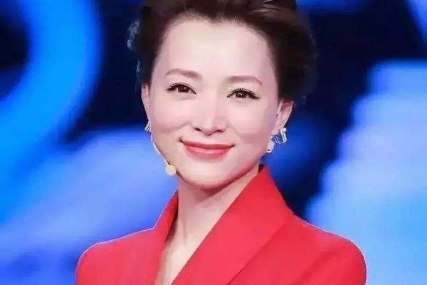 赵忠祥和董卿什么关系是否有男女关系 更多只是同事关系