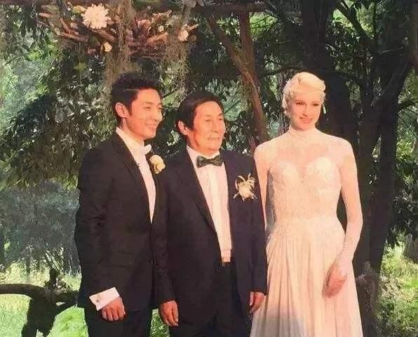 撒贝宁老婆李白，公开生下龙凤胎，收获无数粉丝祝福