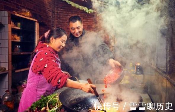 从农村妇女到千万网红，被央视高度评价的桃子姐，到底有啥魅力