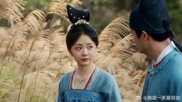 《蜀锦人家》谭松韵郑业成 婚后真是处处撒糖,两人的情侣装真是不错