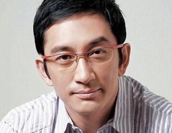 TVB中的亲兄弟：哥哥因为欠债低调退圈，弟弟则恰恰相反