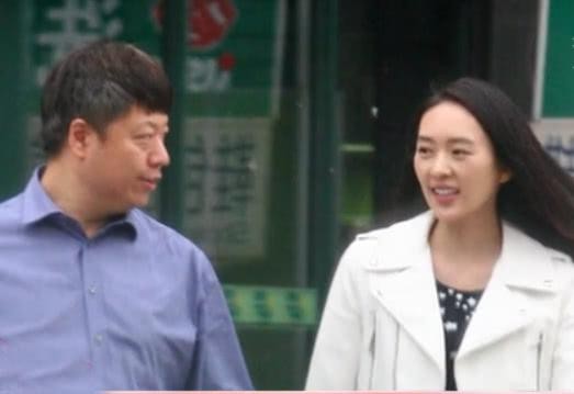 快被遗忘的女演员！曾是张国立认定的准媳妇，今和50岁富商恋爱！