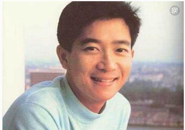 一首《偏偏喜欢你》成经典，长相不输张国荣，35岁因病去世