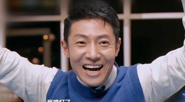 明星大侦探，吴昕浑身都是戏满满都是梗，会玩！