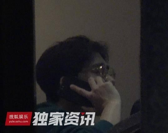李易峰与友涮锅 只顾自己埋头大吃
