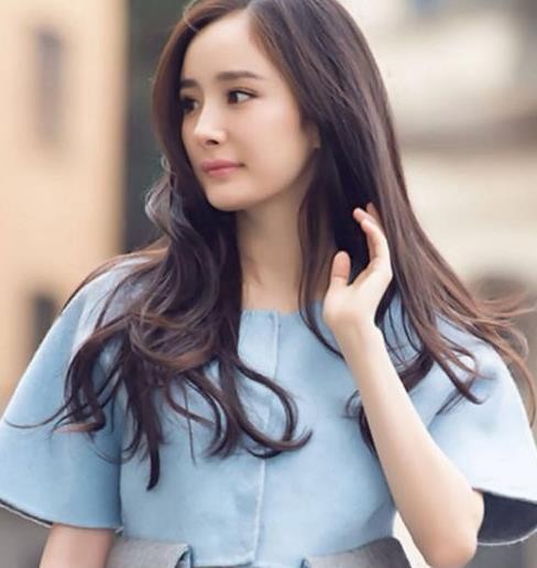 明星如何对待助理：薛之谦互怼，杨幂当姐妹，他以助理名义传递爱