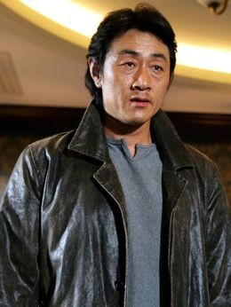 朴基丰(许俊豪饰演)