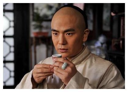实力派演员张晓龙：孙俪尊称他为“老师”，现和小8岁学生结婚