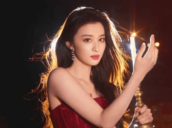 杨洋王楚然的恋情瓜<strong></p> <p>王楚然</strong>？王子奇记恨王楚然？<a style='color:#f10404;' href='https://www.mingxing.cc/tags-274.html ' target='_blank'>杨幂</a>拿二番？<a style='color:#f10404;' href='https://www.mingxing.cc/tags-2589.html ' target='_blank'>肖战</a>不演言冰云？