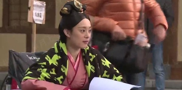 明星是如何“穷养儿，富养女”，看看孙俪