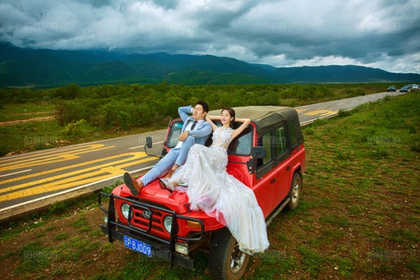 拍婚纱照如何拍出明星的感觉？