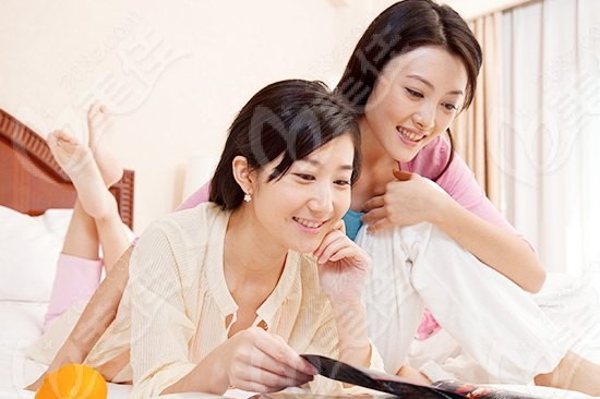盘点明星们的去眼袋去黑圈的急救法