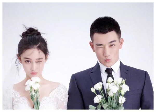 盘点明星恋人或夫妻的偶遇方式，每一对都很意外，最后一对是缘分