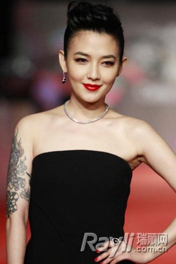 范晓萱和周迅什么关系 为什么分手？范晓萱和周迅的感情历程