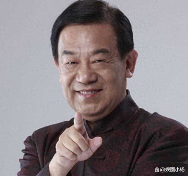 演员高明退休后和儿子女儿做邻居，这种养老方式真的很“高明”