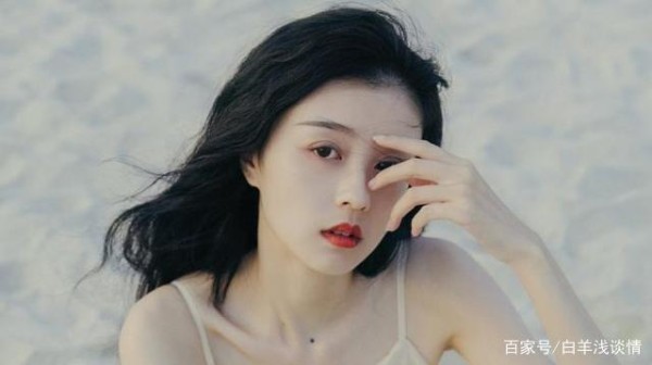 想通过调侃增进“暧昧”气氛，男人注意这三点，能准确捕捉女人心