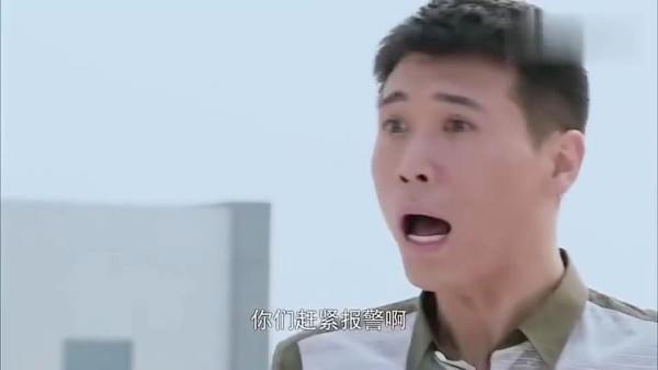 大都市小爱情：苏劲流产心情忧郁，说出心里话，老公深情拥抱