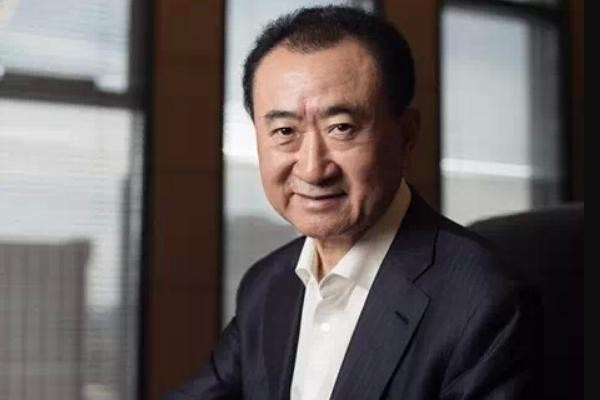 王健林自曝在家最怕王思聪，一句话道出真相，网友：暴露父子关系