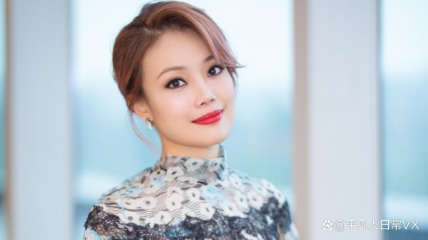 在娱乐圈被绯闻困扰的天后们：传言中的真实与挑战