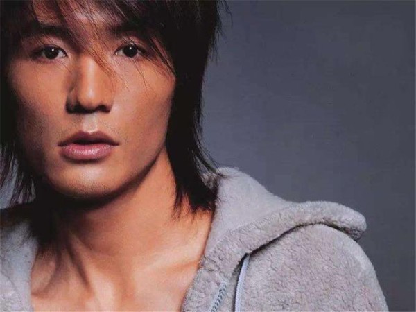 47岁朴树隐藏15年的妻子，气质不输前任周迅，还是娱乐圈中的熟人