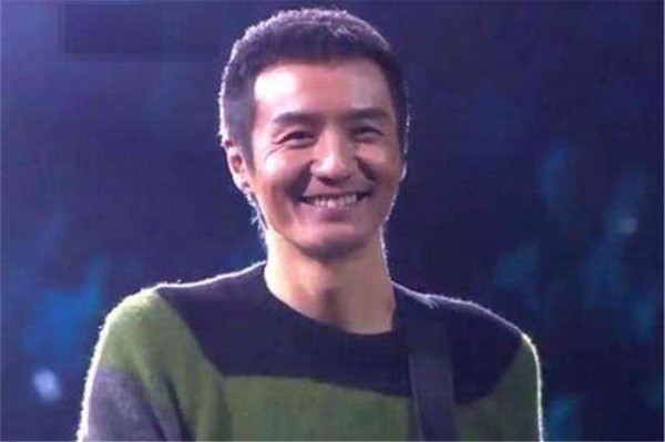 47岁朴树隐藏15年的妻子，气质不输前任周迅，还是娱乐圈中的熟人