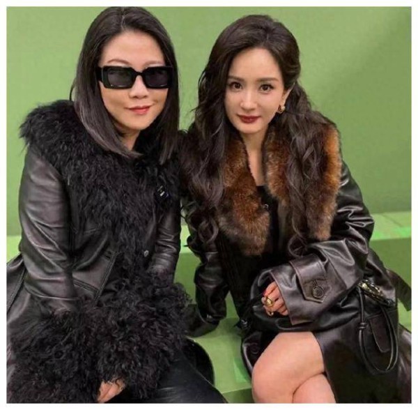 杨幂的简单问候：娱乐圈真实与温度齐存，引发深思！