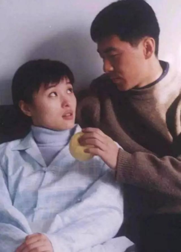 陈建斌为了她，抛弃相恋5年的吴越！如今48岁的吴越过的如何？