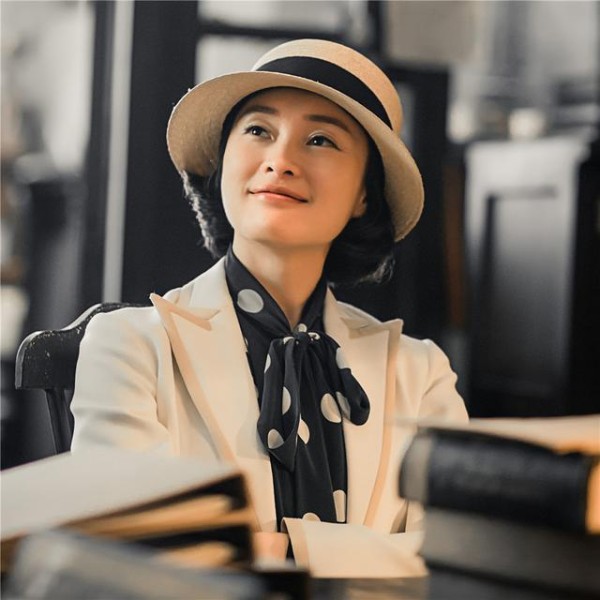 陈建斌为了她，抛弃相恋5年的吴越！如今48岁的吴越过的如何？
