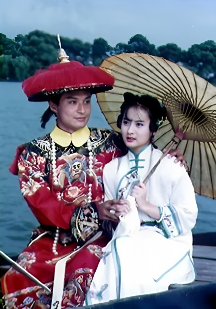 梅花三弄