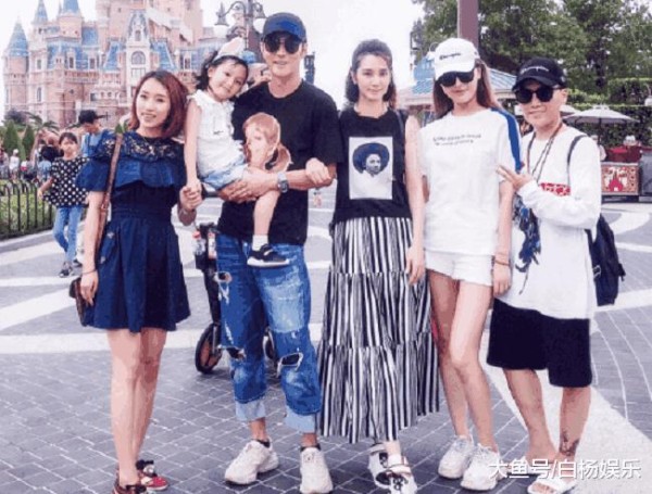 盘点结婚就当继父的男星, 张伦硕上榜, 他娶了富婆与继子只差七岁
