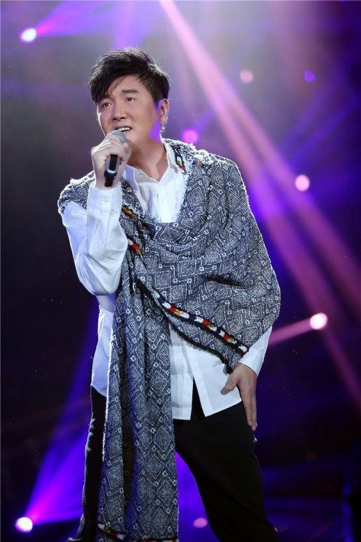盘点娱乐圈被评为好继父的10大男星: 有的让亲生父亲自愧不如
