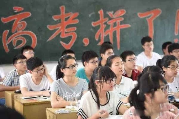 仝卓怎么塌房的 身份造假事件：仝卓现在怎么样了