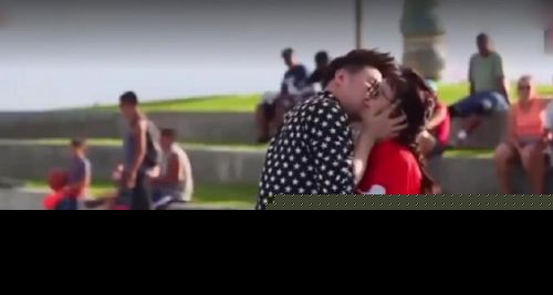 潘玮柏被爆深夜带嫩妹吃烧烤举止亲密 “无尾熊夫妇”凉了！