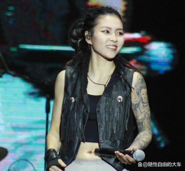 汪峰曾发文承诺帮毕夏抚养孩子 生死劫难后的奇迹康复