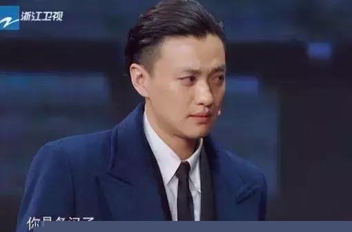 周一围和助理关系过分亲密，朱丹回应后删博，网友称有情况