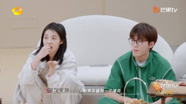 《来者何人》收官篇，@赵文卓 老师提问@王星越 如果你碰到一个女演员演感情戏，但这演员恰恰是你特别不喜欢的，你怎么办？
