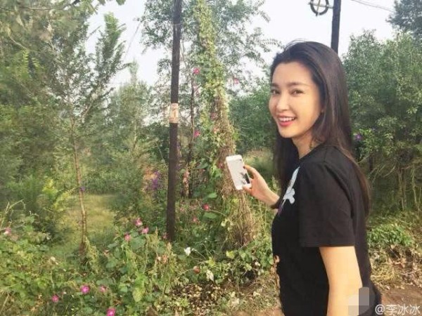 周迅赵薇等大花互撕才是真撕，娱乐圈“塑料姐妹花”太小家子气
