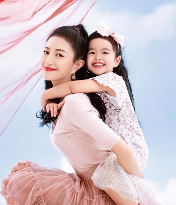 贾静雯女儿，霍思燕儿子，看见包文婧女儿：这声丈母娘我先叫了