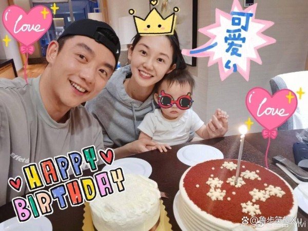 从郑恺和苗苗的幸福家庭看娱乐圈的幸福模式