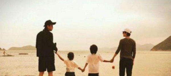 孙俪不为人知的童年，曾谈起父亲激动落泪直言：我凭什么给他买豪