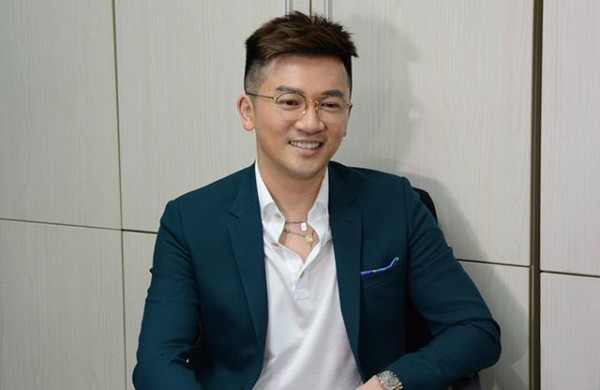 赵薇生日明星送祝福，苏有朋被赞真友谊，李冰冰却引争议