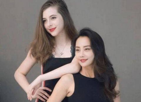 小苹果见章子怡第一面叫妈妈与继子继女关系好的女星都有谁