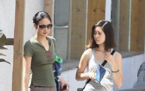 小苹果见章子怡第一面叫妈妈与继子继女关系好的女星都有谁