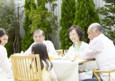 怎样和虚伪的亲戚相处？亲戚之间必须遵守的的五个相处原则
