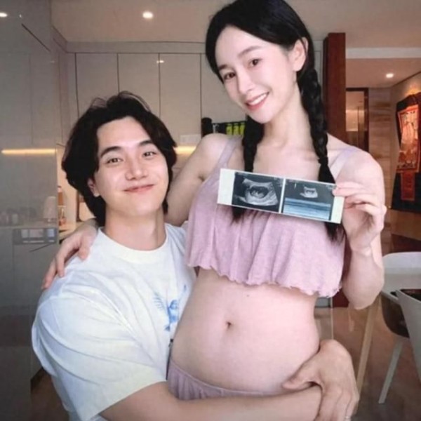 明星夫妻喜讯双双曝光 还有这对演员再添三胎!