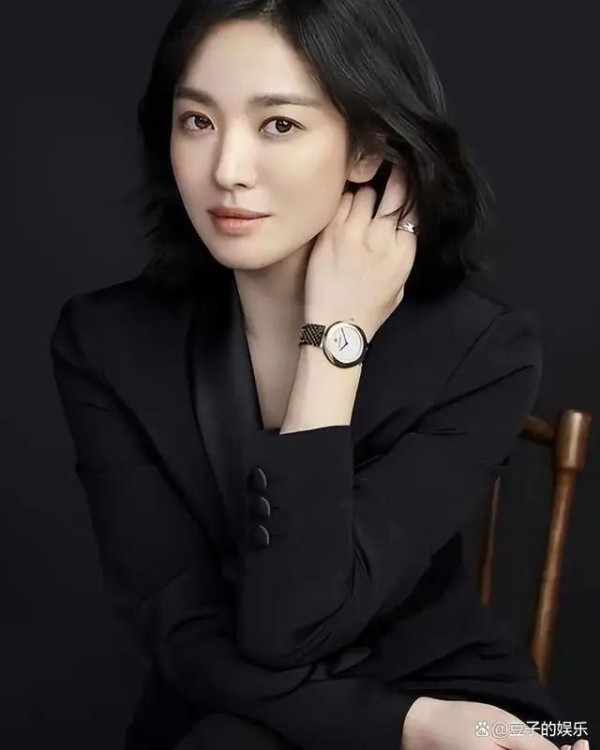 韩国国民女神宋慧乔，表面上光鲜亮丽，背后却被财阀所控制