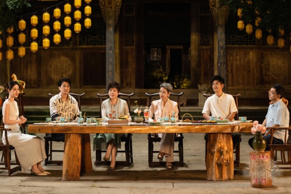叶童首谈与赵雅芝缘分：“夫妻”之前，早是邻居，真是“千年等一回”
