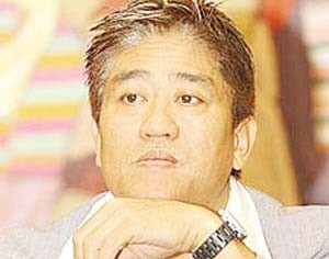 专访柯受良之子柯有伦曾和周杰伦一起睡地上
